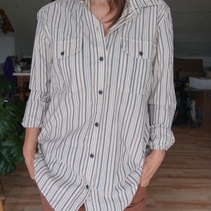 Filson W’s Kadin Island Shirt. Size L